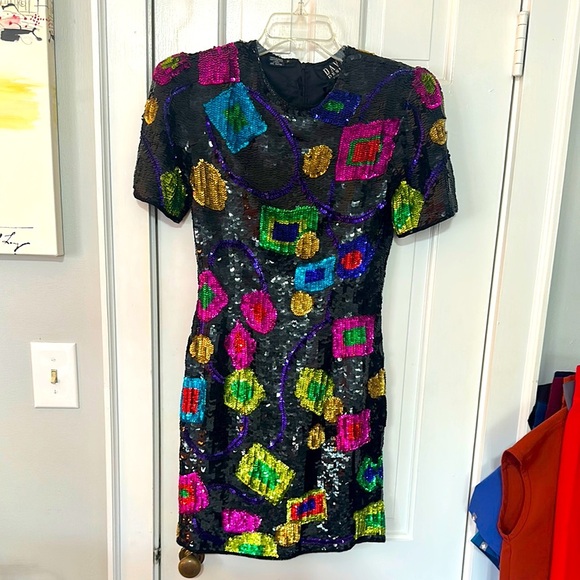 Daval Designs 100% silk black sequins dress size small - Picture 1 of 3